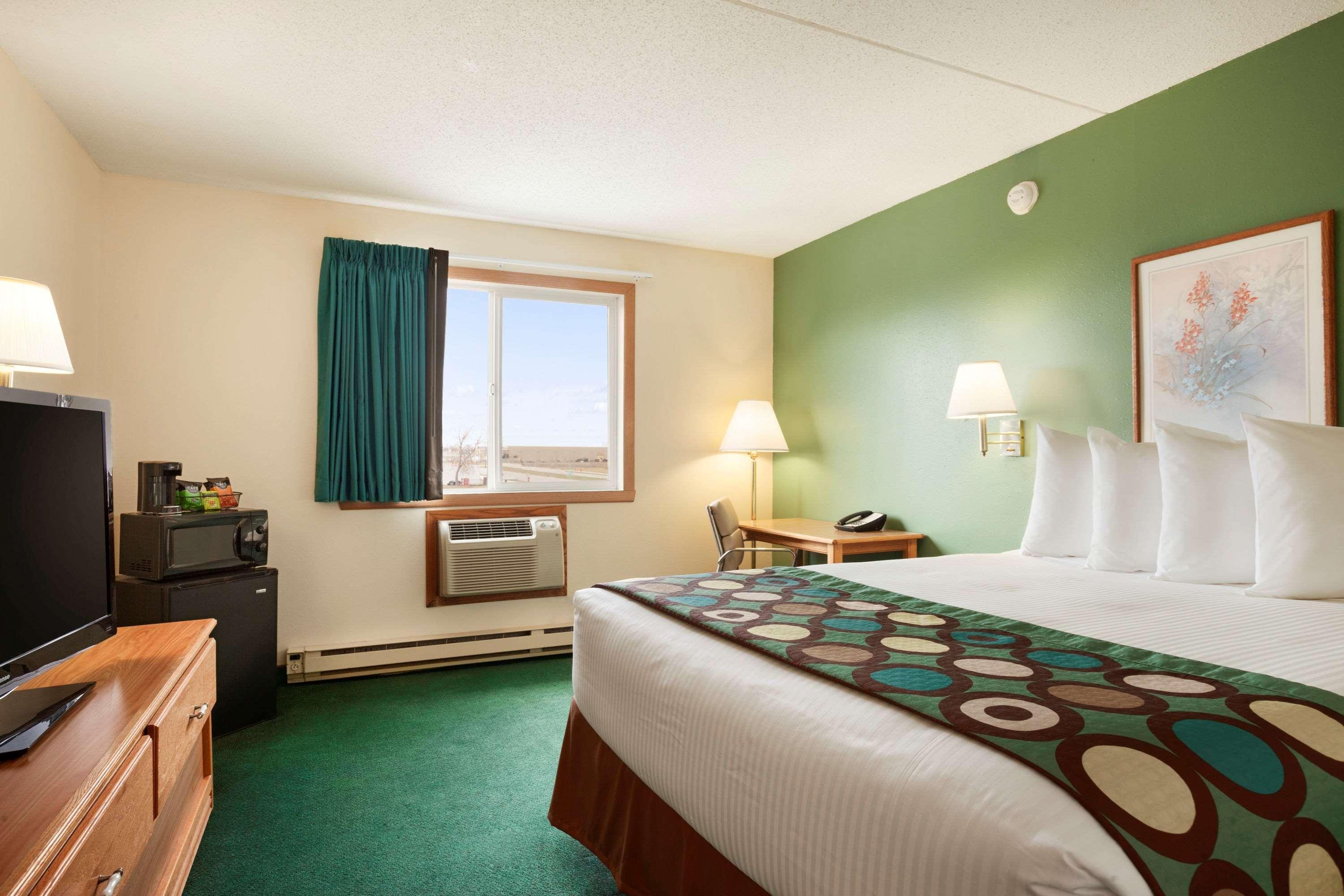 Super 8 By Wyndham West Fargo Main Ave Nd Motel Exterior photo
