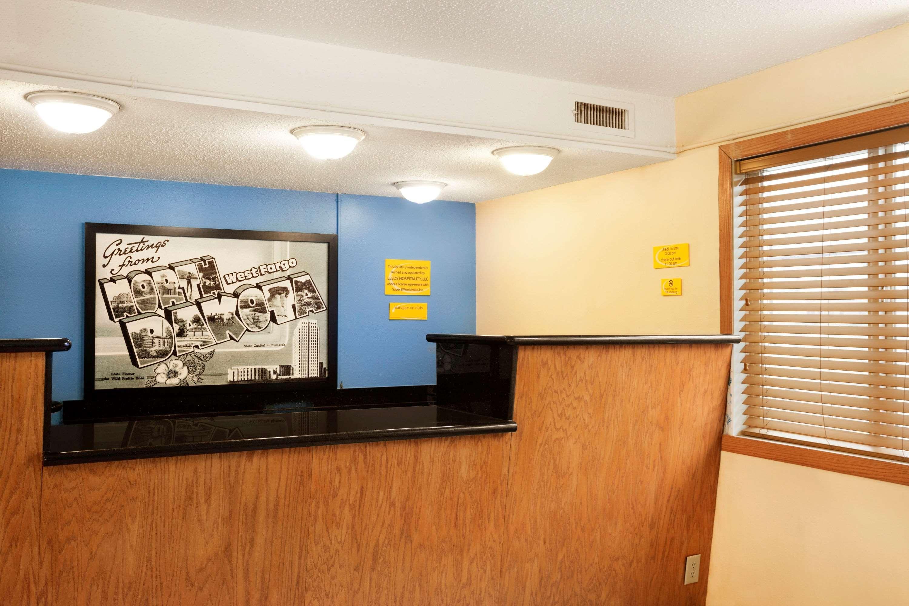 Super 8 By Wyndham West Fargo Main Ave Nd Motel Exterior photo